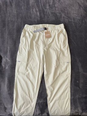 Patagonia Women’s Outdoor Everyday Cargo Pants - Cream